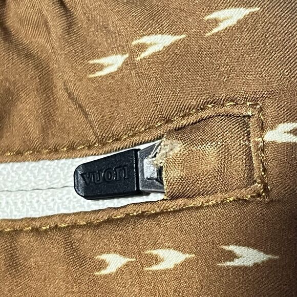 Vuori Clementine Shorts Size Small Brown Arrow Pattern Bikini Brief Mesh Lining - Picture 3 of 9